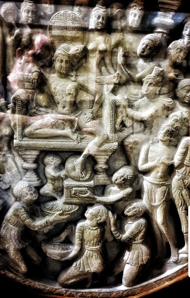 DalrympleWill's tweet photo. An Ethiopian delegation arrives at the Satavahana court c180. The magnificence of the Amaravati stupa was due to its proximity to the important port of Dharanikota, where excavations of its wharves have revealed quantities of glass &amp; amphorae of wine, imported by Axum traders https://t.co/wfSJA8JYgK