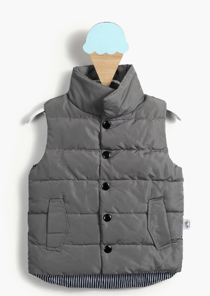 dadamamababy's tweet photo. Puffy vest

Dada and mama designed puffy vest comes with quilted water-repellent shell, warm polyfill, with striped lining, short stand collar, two pockets and front snap buttons.

80% cotton 20% nylon
Machine wash cold
SKU: YI-2238-GY https://t.co/c1yCetSLbf