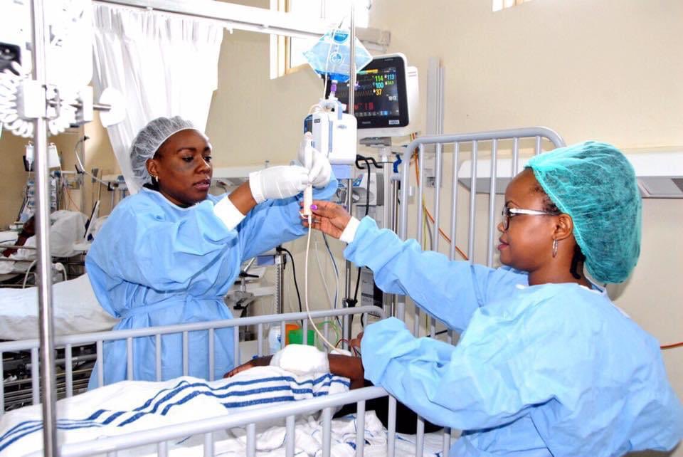 RailaOdinga's tweet photo. This Labour Day, we celebrate you, our health workers for risking your lives to save us from COVID-19. We are alive because you are fighting for us. You have been equal to the task, proving the world wrong. 1/2 https://t.co/mLfQT88hxK