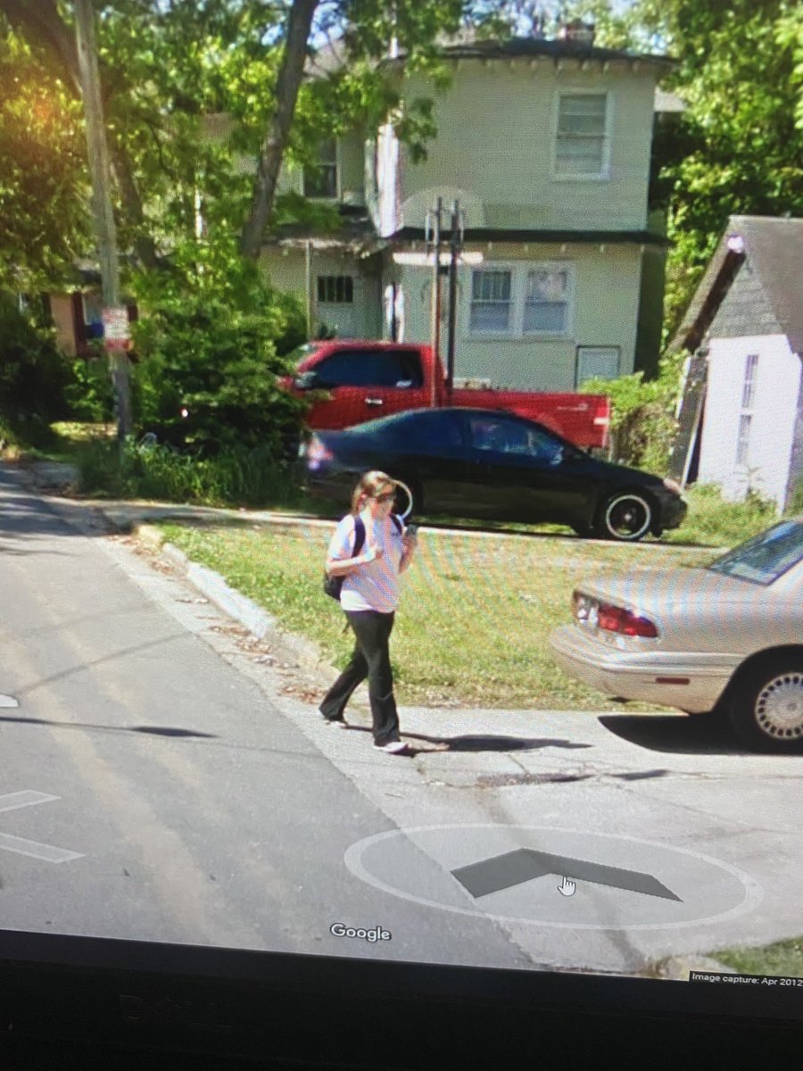 arh0112's tweet photo. @chrissyteigen Oh wait and I was on google earth walking home from class in college #getmepaid https://t.co/eXAkf2nQHI