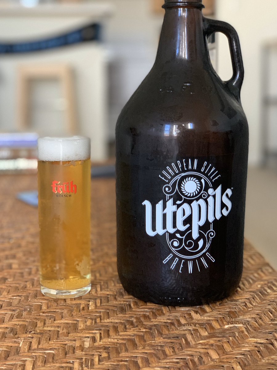 AndersVictor's tweet photo. @R_T_Rybak A proper kölsch-style beer in a proper Köln-style glass. Thank you, @UtepilsBrewing, for one of the cleanest and most enjoyable beers I’ve had! Try the Alt, too! #tastesbetterlocal https://t.co/o8BiwT2ZeC