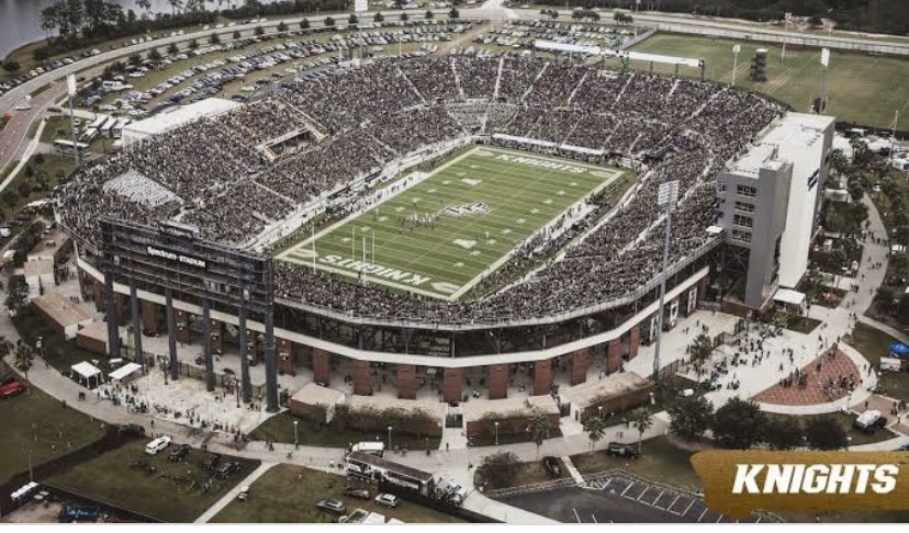 moko_jordan's tweet photo. Humbled and Ecstatic to Announce my first D1 offer to the University Of Central Florida
@CoachGolesh @Gelarbee
#greatful #JUCOPRODUCT #badgerblock https://t.co/xhTrdc136I