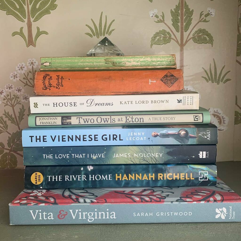KateForsyth's tweet photo. My #bookstack of #reading for April! Eight books, six which were new to me & two old beloved ones.
#dorothylsayers
#elizabethgoudge
#katelordbrown
#johnathanfranklin
#jennylecoat
#jamesmoloney
#hannahrichell
#sarahgristwood
#bookstagram #booklov… https://t.co/8m866cmYho https://t.co/56qbjZKz2Z