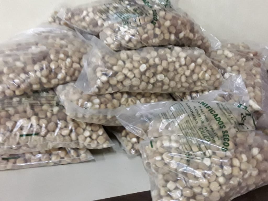 AsambleaPor's tweet photo. Recibimos alimentos para la olla popular de San Felipe!!! Gracias a la @AsuncionMuni por el aporte! https://t.co/WdcEb5ZH7s