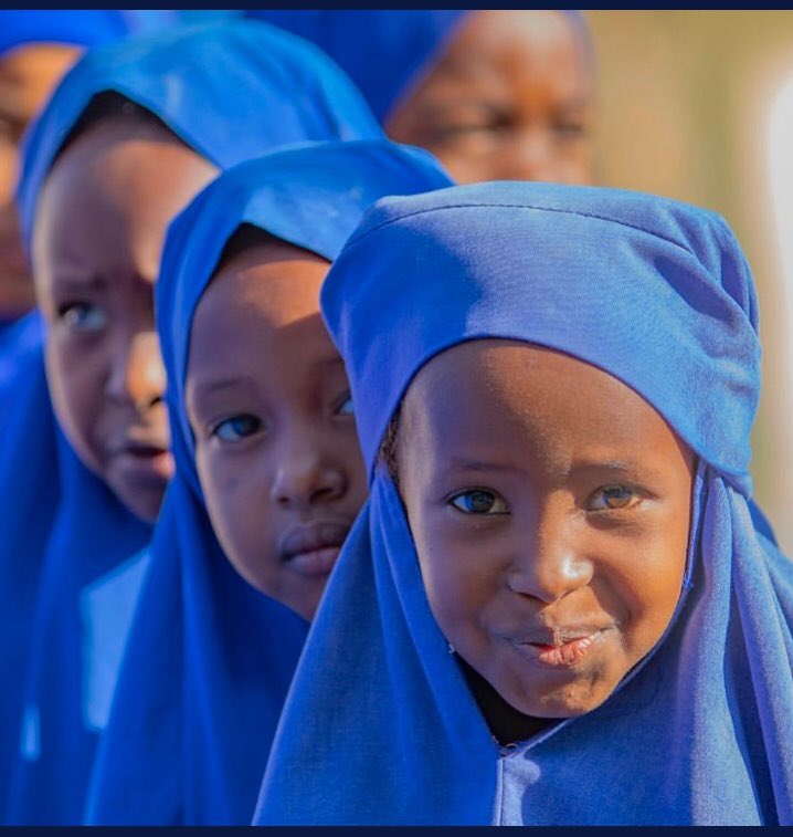 gama_yare's tweet photo. #Gabadh wax baratay wa #Qaran wada #Aqon leh #somalia❤️🇸🇴❤️ https://t.co/3eW5k59Fd7