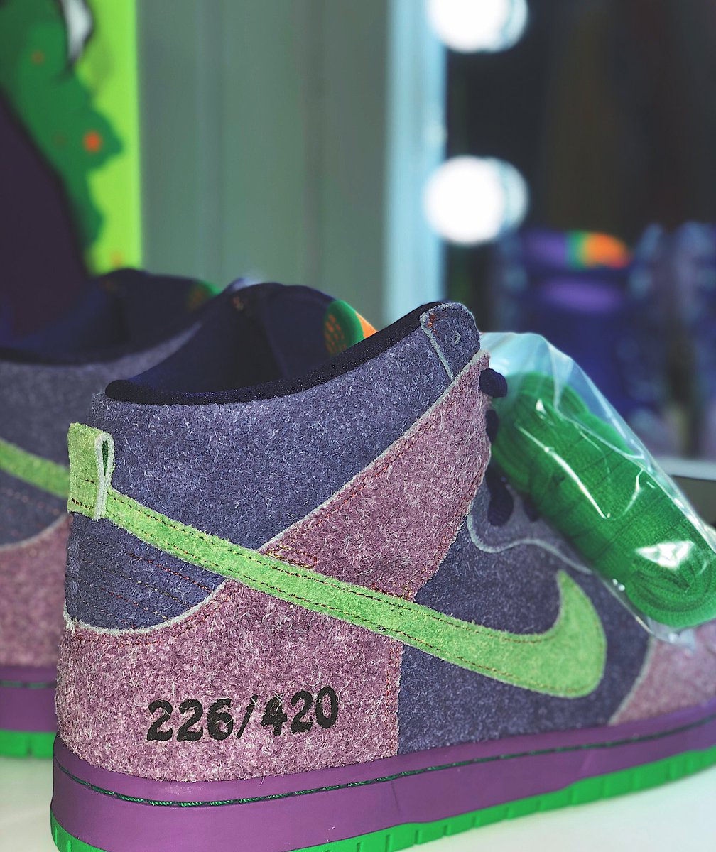 SAuthenticators's tweet photo. When luck is pure.
#Nike #nikesb #nikedunk #dunk #skate #skateboarding #sk8 #skateordie #jordan #skunk #itsgonnabemay #nba #skater #sneakerauthenticators #Bulls #kicks #shoes #lastdance #AirJordan #MayDay #sneakers #sneakerheads #SneakerScouts #SneakPeek #KickIt #skatepark https://t.co/SjRHBted7v