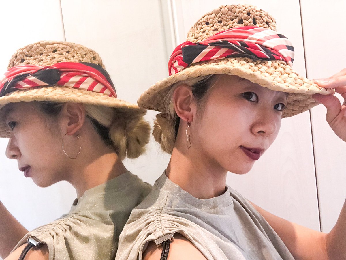 dab_miyoko's tweet photo. @PanteneJapan さんの
#部屋WeGo という企画に
参加させてもらうことになりました😊🏠🧡
1分で出来るラフ団子の作り方Instagramに載せたので良かったら見てください😊💖
おうち時間を少しでも楽しく過ごせますように🌈✨✨
#HairWeGo https://t.co/D5ZiBSWLlx