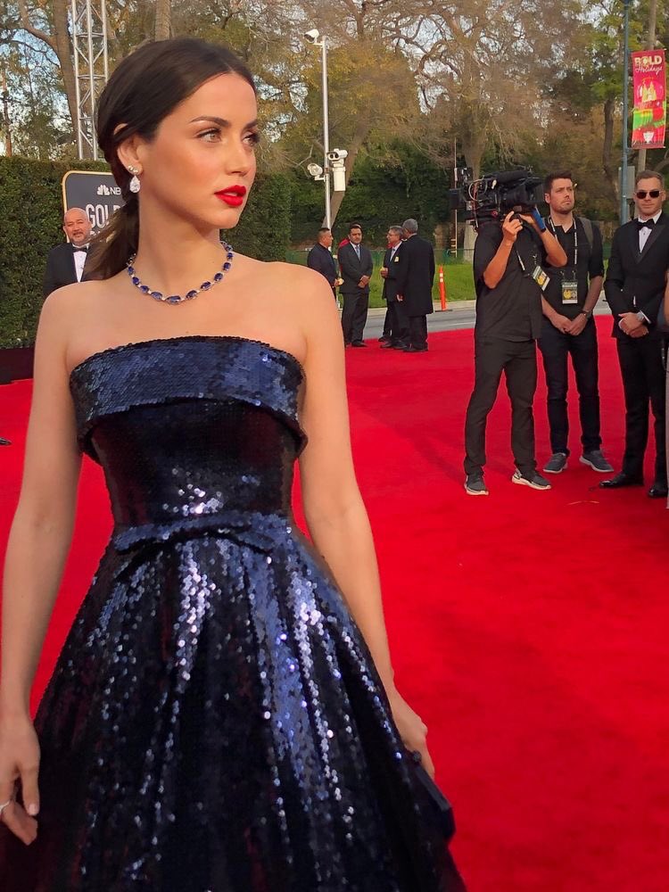 Okay but happy birthday to Ana de Armas, she really filled with both talent and beauty 