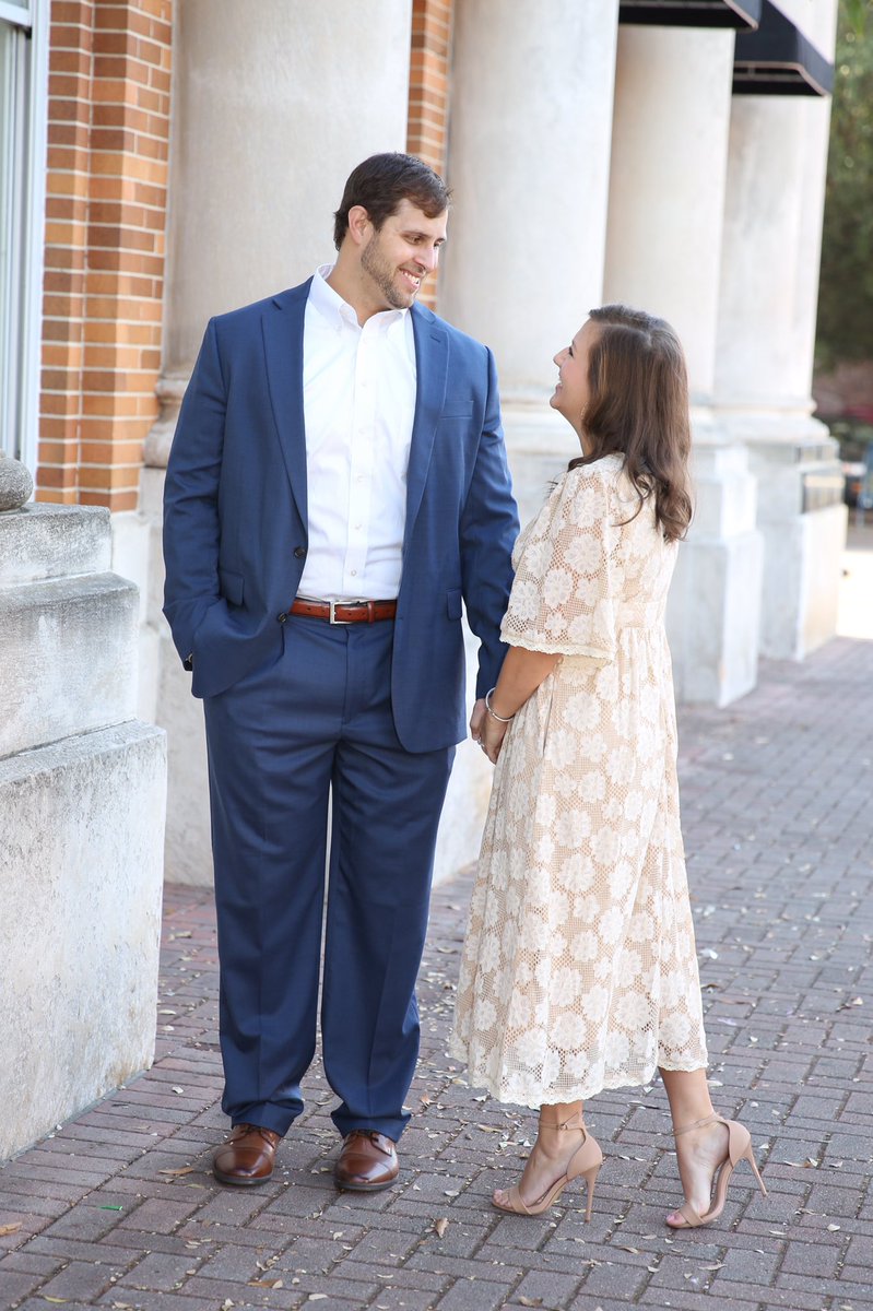 c_loft13's tweet photo. Pushing our wedding back really bites, but at least we have 93 days to drink more Busch Light! 🍻 #BuschWeddingGift #Sweepstakes @BuschBeer https://t.co/D2pg1Iapt8