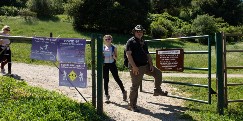 EBRPD's tweet photo. Be safe! When visiting Regional Parks, be aware of high touch points such as access gates. Whenever possible, open gates with feet, sleeves or gloves, and bring hand sanitizer. Be sure to dispose of used gloves properly. #KeepParksSafe https://t.co/xTNs1cKRvT