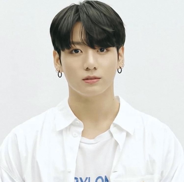 𝙩𝙖𝙚𝙩𝙖𝙚 𝙘𝙪𝙩𝙚 短髪のグク爽やかで可愛い 次のツアーでどんな髪型で来てくれるかな 楽しみww Bts Jungcook グク T Co Kqx04scord Twitter