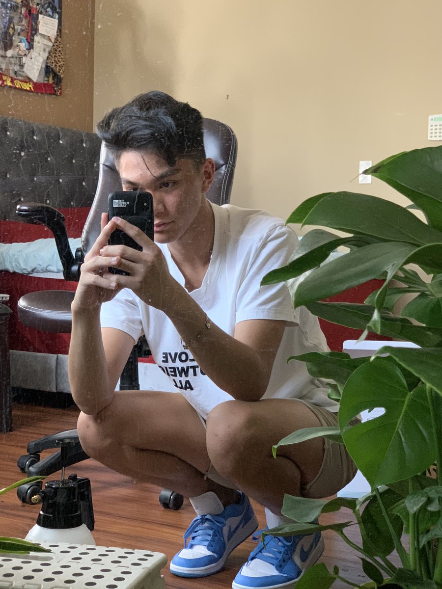 imaginekyle's tweet photo. I got new shoes and don’t know how to act... https://t.co/grjXwuk5Vt