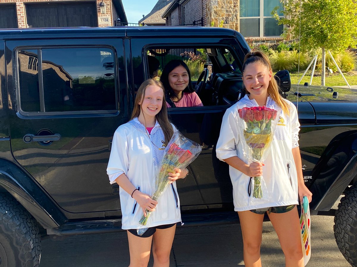 DISTRICT 4-6A AWARDS 2019-2020
Congrats to Stephanie Garcia (senior defender), Mari Sherrieb (sophomore forward), and Carmen Mares (junior midfielder) on Honorable Mention!