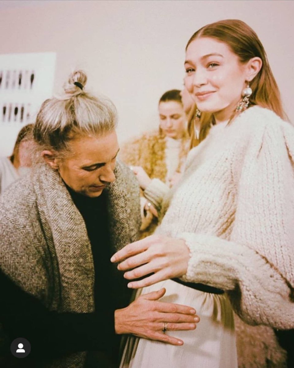 zaynwild's tweet image. GENTE. COMO NINGUÉM NOTOU?????