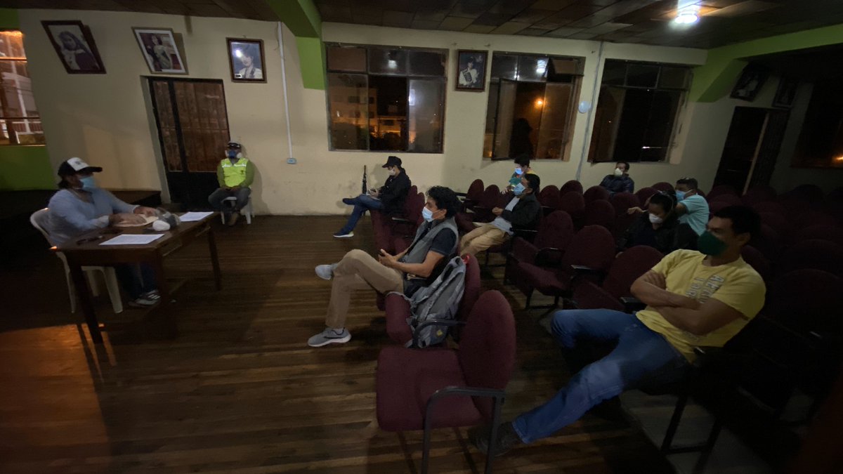 GADLimonIndanza's tweet photo. El Alcalde @ErikPacoBust Bustamante se encuentra reunído con los residentes de los barrios socializando las medidas adoptadas por el COE Cantonal para el mes de Mayo. https://t.co/6i6yXa7lRn