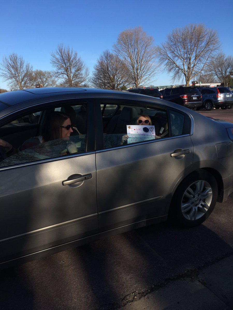 MrsKasendorf's tweet photo. Our Smiles for a Students drive through event showed just how #WasecaStrong we all are. 💙 https://t.co/z3kTYkUVUv