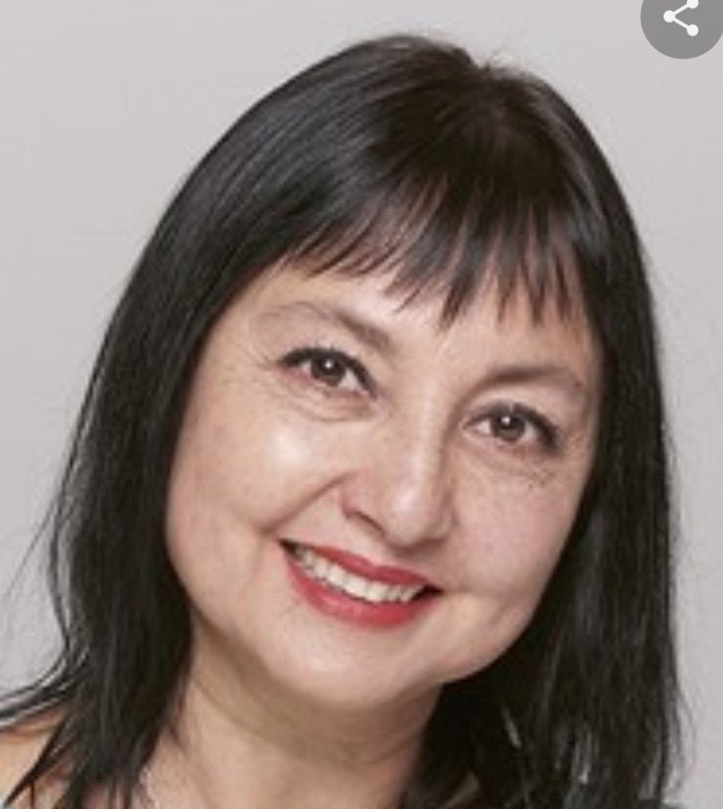 cristin65271573's tweet photo. La hija de estos dos?  que también se llama Carolina fue mamá a los 15 Claudio Redondo no le dio ni una chaucha. ¿me creen cuando digo que los comunistas son enfermos del alma? Gente con trastornos de inferioridad antisociales SI PUES.... https://t.co/bqPb9yJdIb