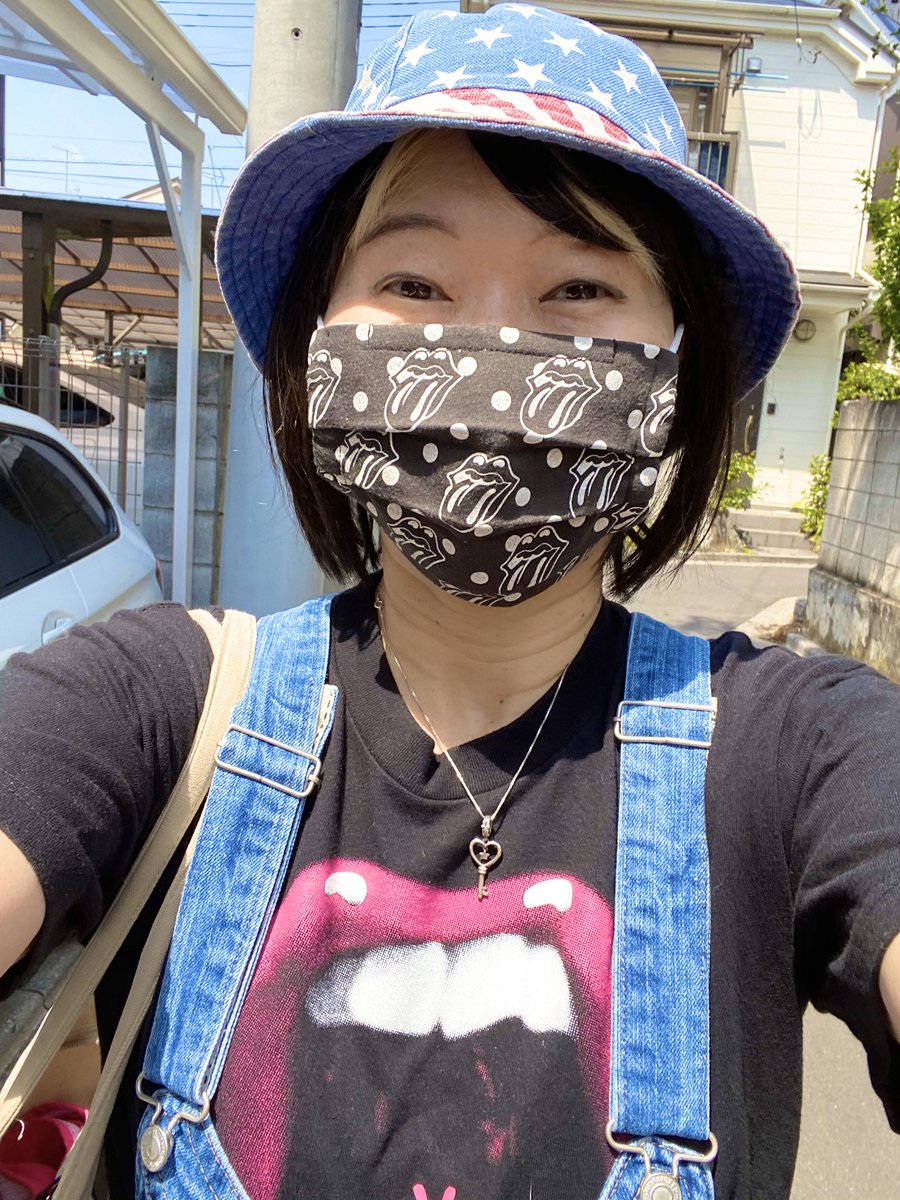 転がるユッキー アラバキ降臨 モーニング٩ ۶ いきなりですがイケてるっしょ ゝ ｴﾍﾍ 友達が作ってくれたこのマスク テンション ユッキーちゃんのtシャツのファッションセンスもなかなかでしたが これから