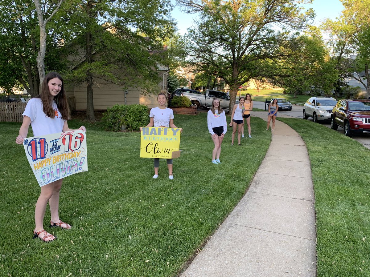 EliteVbcStl's tweet photo. When you celebrate your #Sweet16 and your team social distances down the block!!! Happy Birthday Olivia! #16Navy ❤️❤️ #Team #Family https://t.co/W66M6YQW1b