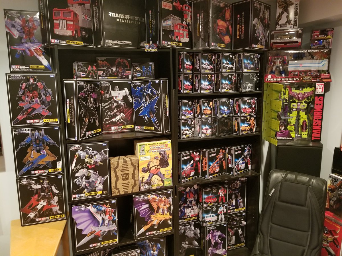playsomehockey's tweet photo. @TFormers Is this how you #TransformAtHome ? https://t.co/MdXw6CvhyQ