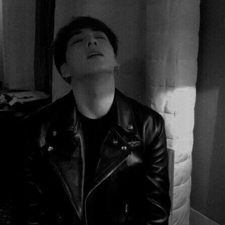 รักชาติ Close/log out tweet media