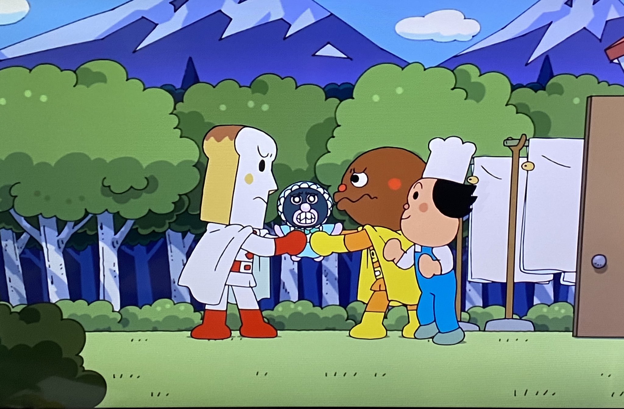 あーちゃん アンパンマン神回だった 赤ちゃんバイキンマンを取り合う食パンマンとカレーパンマン優勝でしょ T Co L3xw6tb4xt Twitter