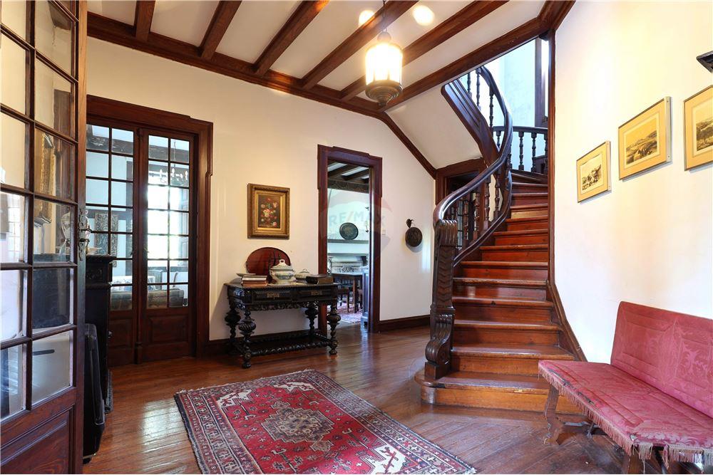 GoldenVisaPtEU's tweet photo. Investment opportunity for #GoldenVisa
8-bedroom traditional Manor house in Lousã, central Portugal
€ 1 350 000 🔵https://t.co/seX7vdqLS0 

🏠My team and I 'll guide you every step
 Get in touch for my Free Buyer's Guide🎈
#propertyfinder #realestateinvesting #goldenvisaportugal https://t.co/mvXhIe8ulP