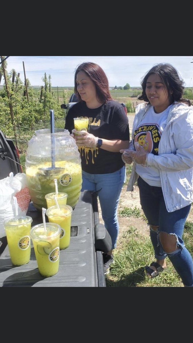 Jaayerss's tweet image. My heart feels full to even be able to make people’s day with a simple drink. My people work hard sun up to sun down, to make sure we have produce in our stores &amp;amp; food on our tables. Remember to be kind &amp;amp; humble 🤍