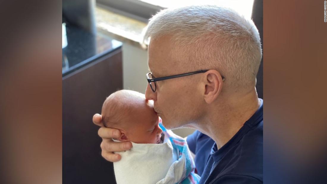 Tampa News Anderson Cooper announces the birth of his son Wyatt: 'Our family continues' - CNN dlvr.it/RVnrLz