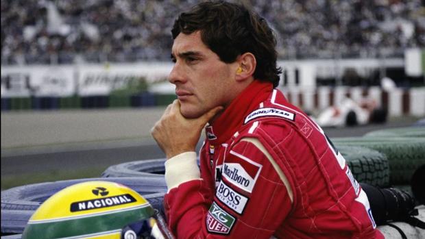 Domingo 1/5/1994. 26 años de la muerte de un fuera de serie. Veía la F1 con mi abuelo solo para verlo correr. Ayrton Senna. Leyenda mundial.