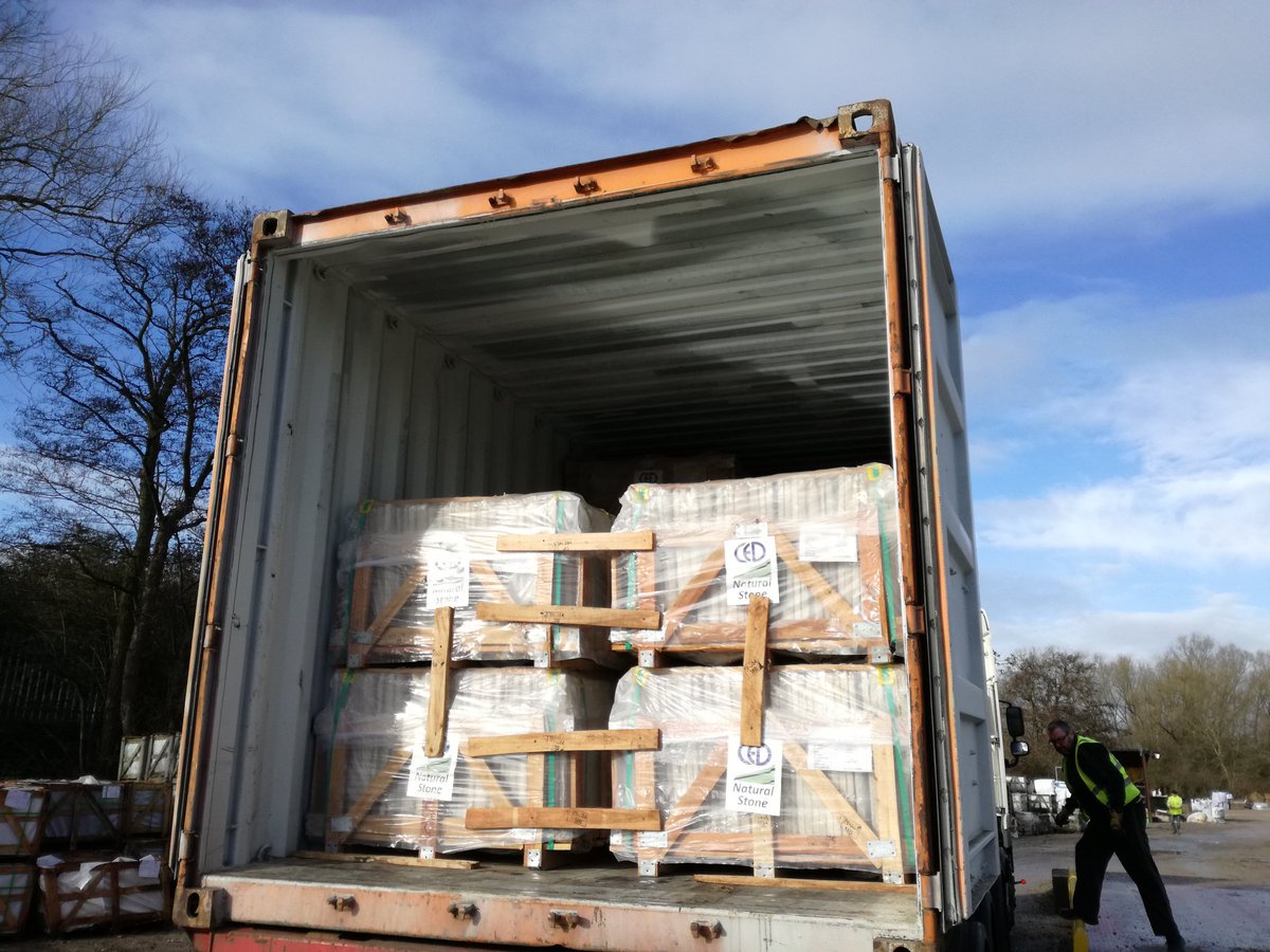 CEDStoneGroup's tweet photo. Summer paving stocks beginning to arrive across our six nationwide depots. Including top selling Imperial & Sovereign Range, and Indian Riven Project Packs. Is your garden #SummerReady? Visit our website or your nearest depot to find your #PerfectPaving https://t.co/JAX5oiTucE https://t.co/ZeFFdwlLxN
