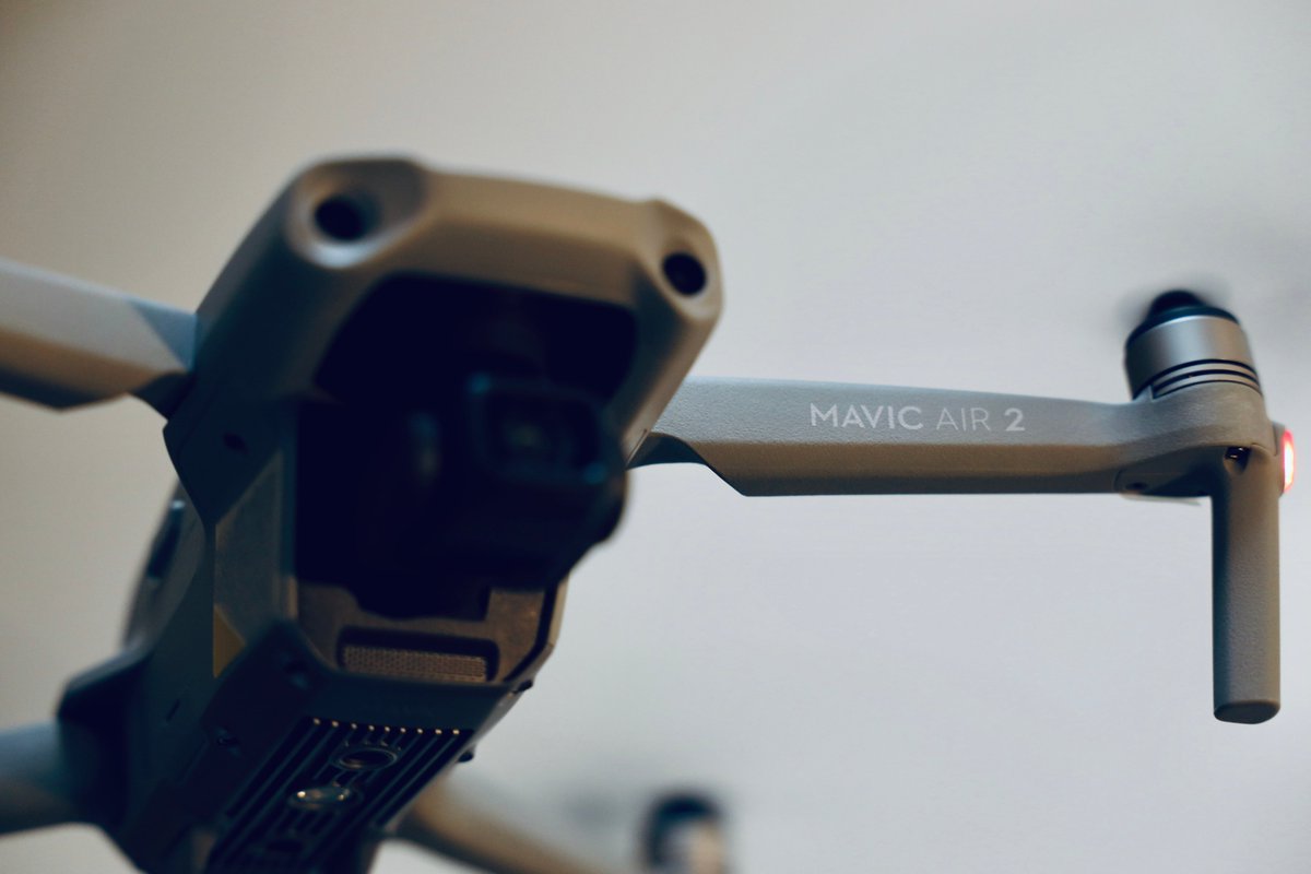 RiceYeahhuang's tweet photo. Endurance matters! Just update to #MavicAir2 from #Mavicair, it really can fly 10km away from you. #Drone https://t.co/O097qP9WYk