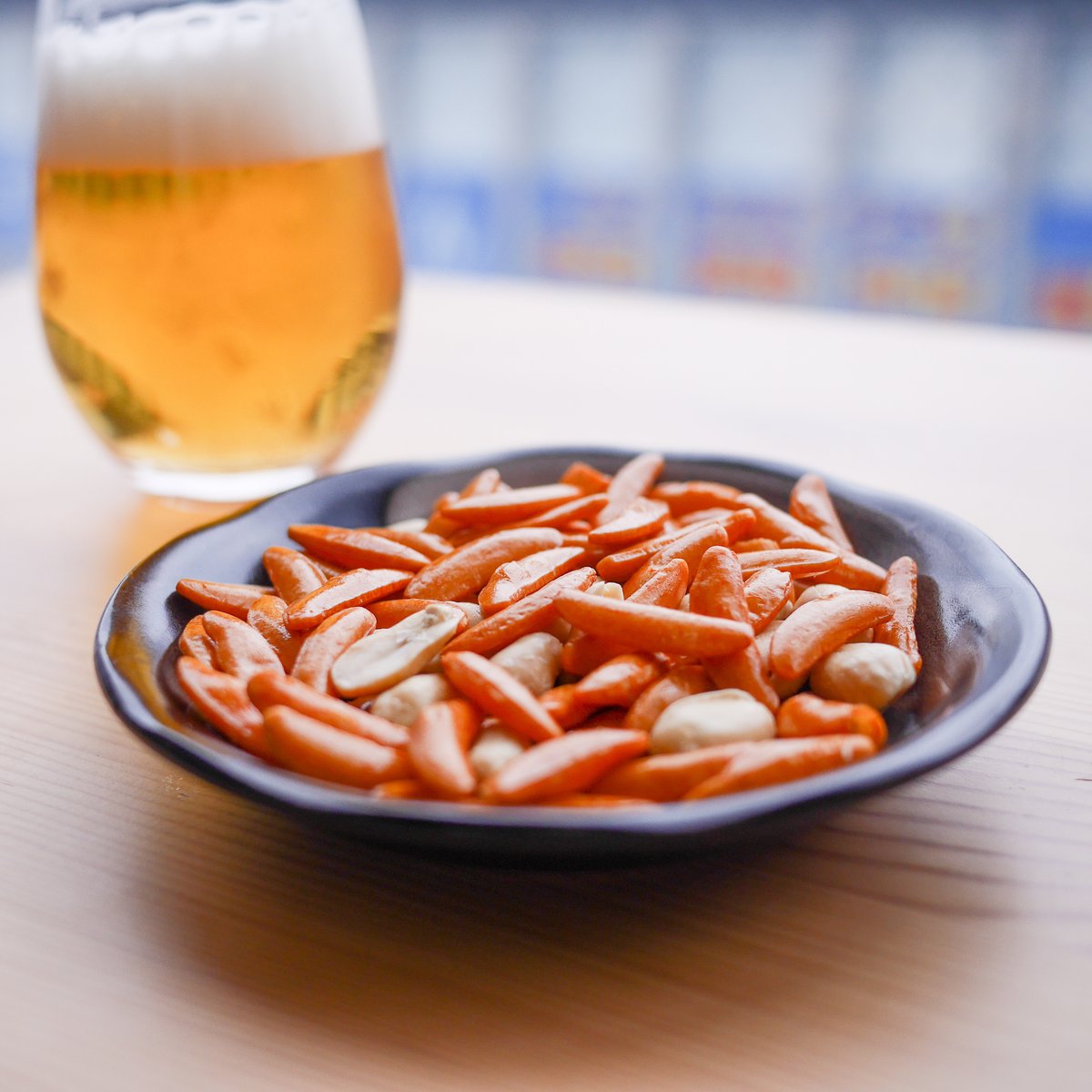 Bentoandco_FR's tweet image. Envie d'un avant-goût du Japon ? 
Faites un voyage sensoriel avec notre nourritures et nos ingrédients Japonais, comme le très populaire Kaki no Tane 'Kaki Pi'! Disponible en trois saveurs différentes.

bentoandco.com/collections/no…

#japon #kakipi