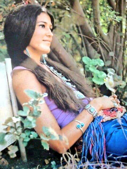 Happy Birthday to American singer songwriter Rita Coolidge, born on this day in Lafeyette, Tennessee in 1945.    