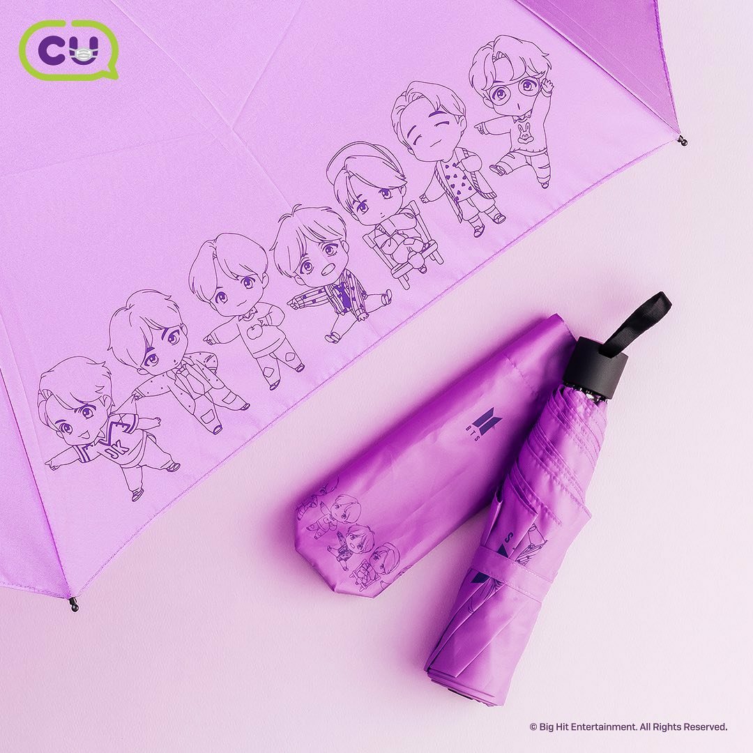 BTS_Spain's tweet photo. 📸[FOTOS] CU (una tienda de conveniencia) venderá paraguas chibi de @BTS_twt a partir del 4 de mayo 🥰

🔗https://t.co/2MSMWAakGx

© cu_official https://t.co/eLQwah9OQD