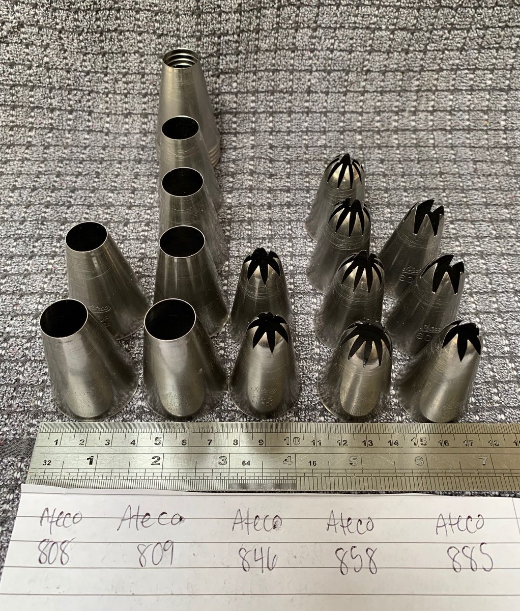 Ms. Cupcake tweet media