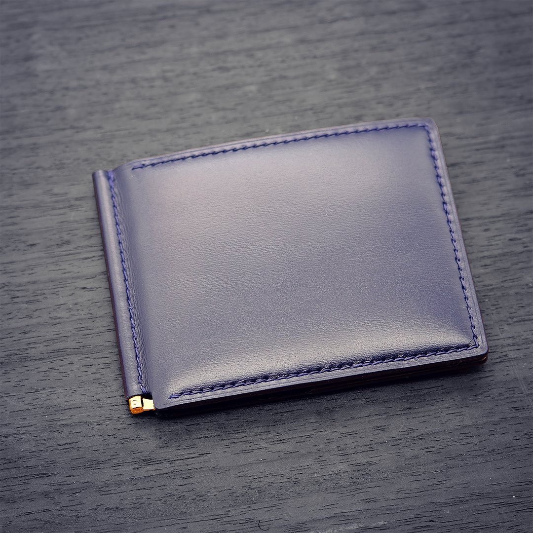 point38_leather's tweet photo. ネイビーとトープ
最近お気に入りの組み合わせです。

#leather #leathergoods #leathercraft #handmade
#レザークラフト #革細工 https://t.co/WiQ75iH0WP