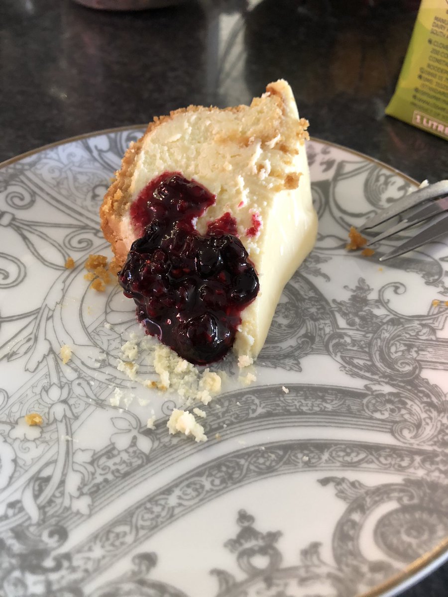 CasaLisa486's tweet photo. Homemade cheese cake by my one and only love @kshikoti 

When I get rich, I’ll buy you your fav car.  Love you! https://t.co/HayiZvJVMS