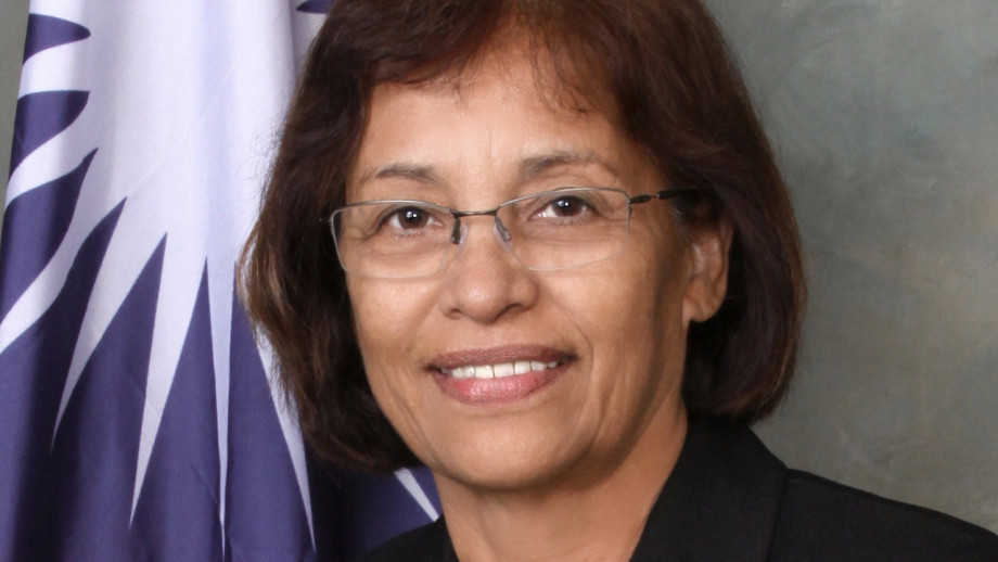 anudpa's tweet image. (6/6) This 2016 In Brief by @kerryn_baker looks at the significance of @Senator_Heine's (#MarshallIslands’ 🇲🇭 first #female president) achievement in the context of the study of #Pacific #women in #politics. 
#Gender #WeeklyPicks
dpa.bellschool.anu.edu.au/experts-public…