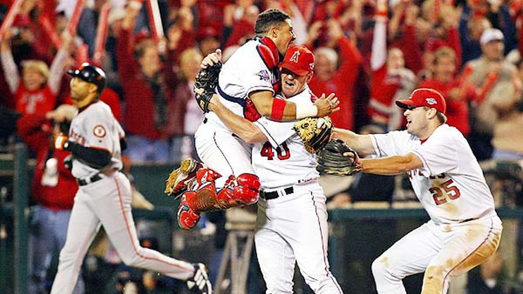 Lanisings's tweet photo. @BengieMolina1 Just watched my favorite baseball moment ever. Thank you! ♥️😇⚾️ https://t.co/qgLh9Z8o7L