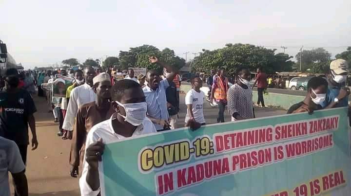 Zaharad89440333's tweet photo. #1602Days
Since the #Zariamassacre & the illegal detention of Sheikh Zakzaky by tyrant @MBuhari & partners in crimes against Humanity
@HQNigerianArmy @elrufai @IntlCrimCourt @NGRSenate @GovKaduna @Buratai_COAS @NigeriaGov @USEmbassyAbuja @NGRSenate @MalamiSan @UNHumanRights https://t.co/x30sNf1CB1