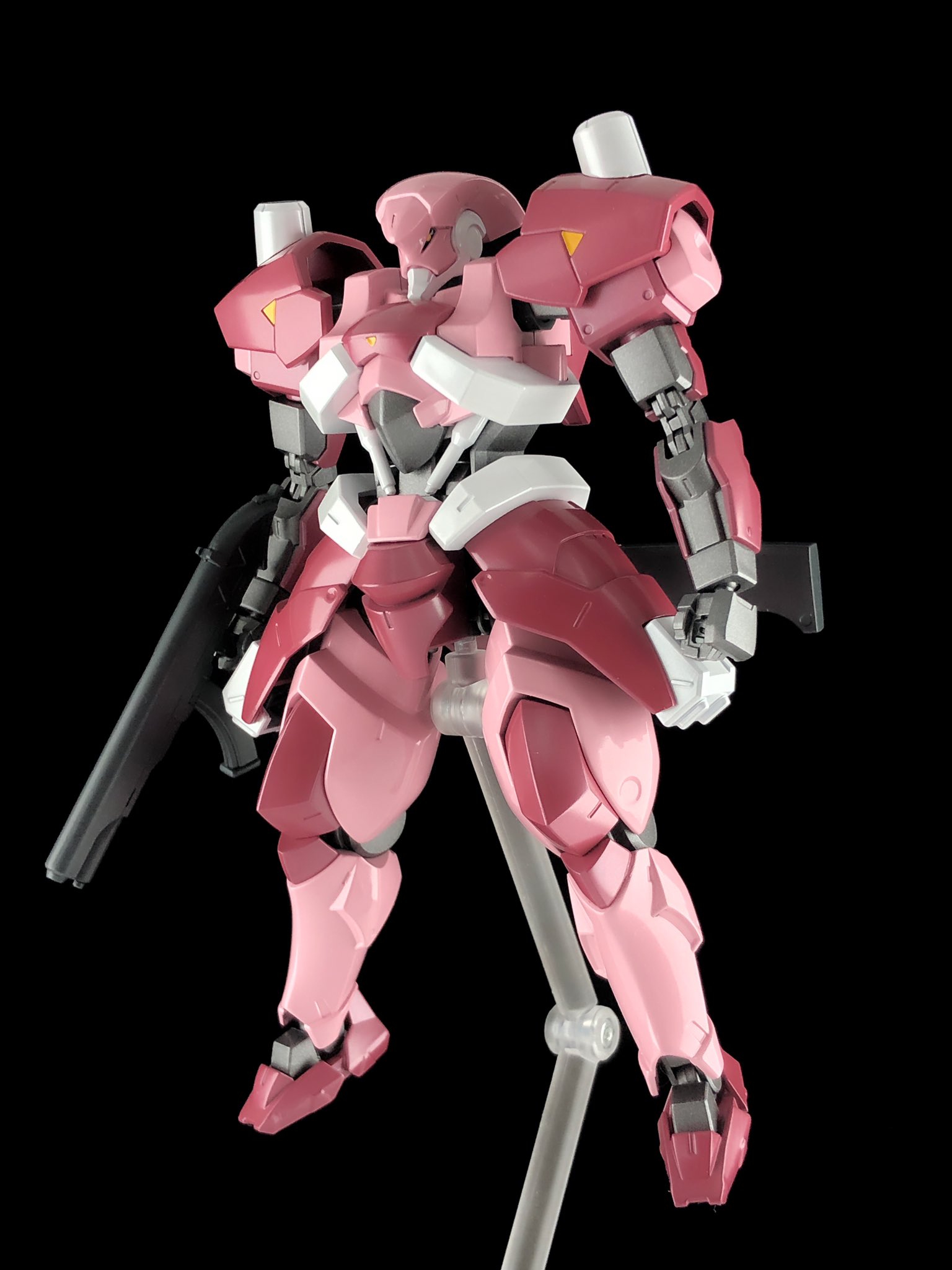 雪丸 Hg 1 144 百錬 アミダ機 完成しました 今回もパール塗装で仕上げました 説明書のカラーよりもボックスアートに近い明るめのカラーにしました ピンクの塗料はエヴァカラーを使っています ガンプラ 鉄血のオルフェンズ T Co