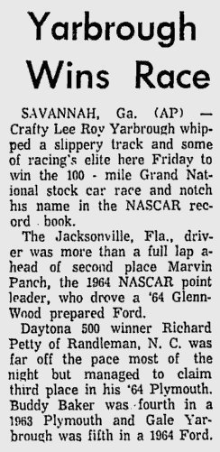 Racing and Wrestling Moments on Twitter: 