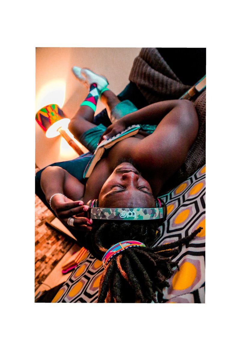 CulturedTimes's tweet photo. Blues, yellows and reds ; a clone confinement to oneself. This space got me open to vast possibilities. #paceyatdat @timmytdat from @keeppaceafrica cane through for the silent moments. More #Bleedingstones more beautiful sunsets.
#culturedtimes #letsgoshoot https://t.co/AdPDAgm2SD