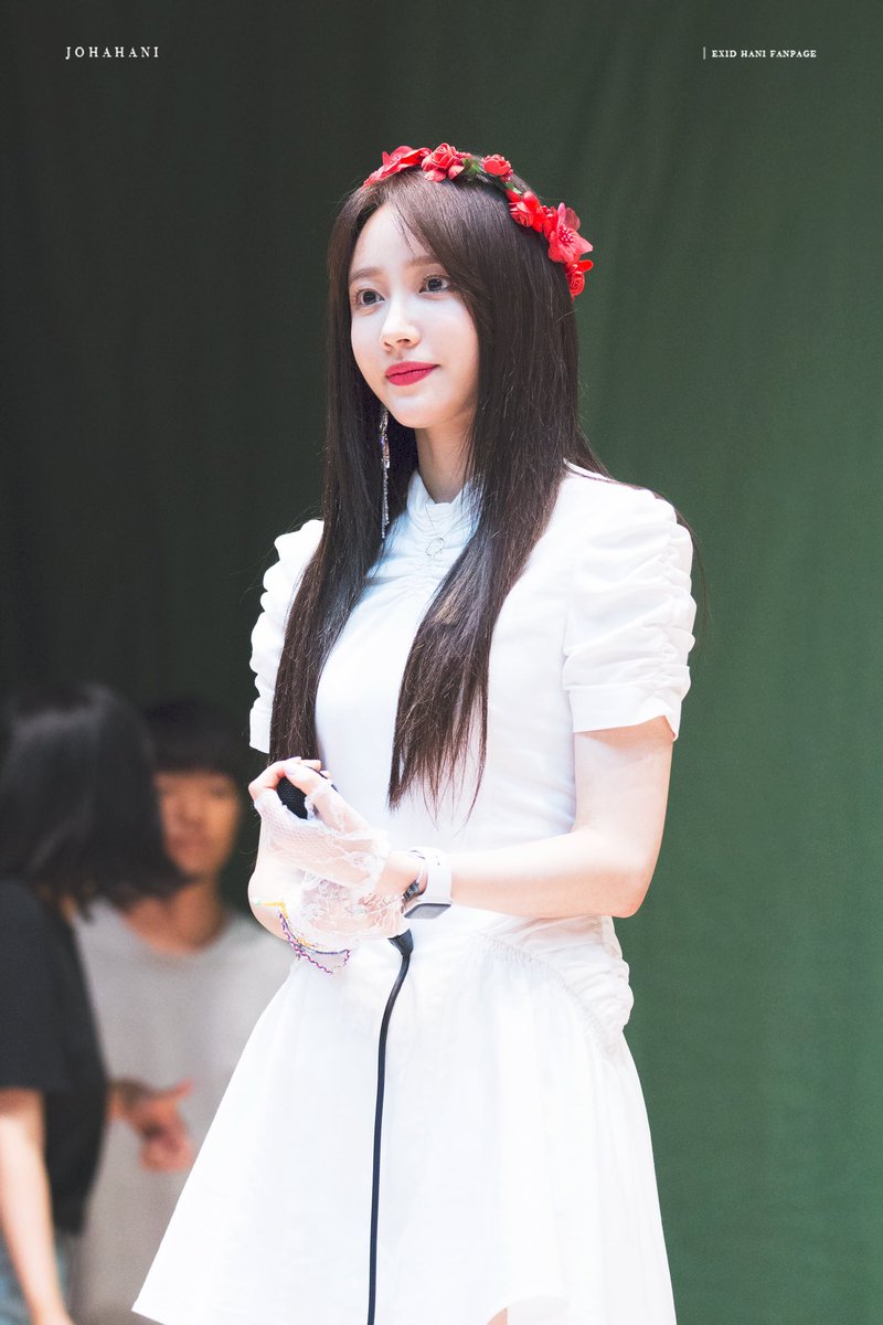 johahani's tweet photo. 🎂920501🎂
💗Happy Hani Day💗

#happy_hani_day 
#happybirthday_hani
#HANI #하니 #안희연 https://t.co/92cj6E8u58