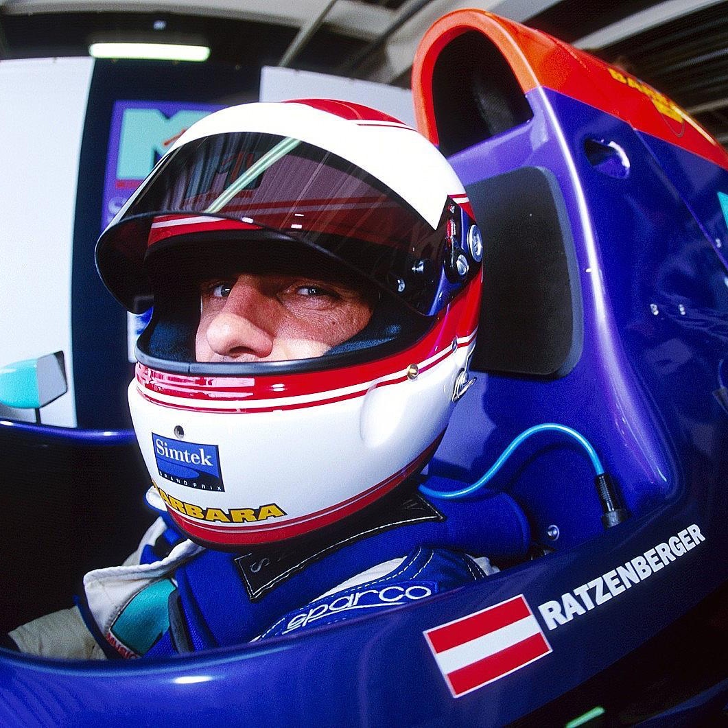 cbckly917's tweet photo. #ForRoland #SennaSempre https://t.co/ducEe3n6uj