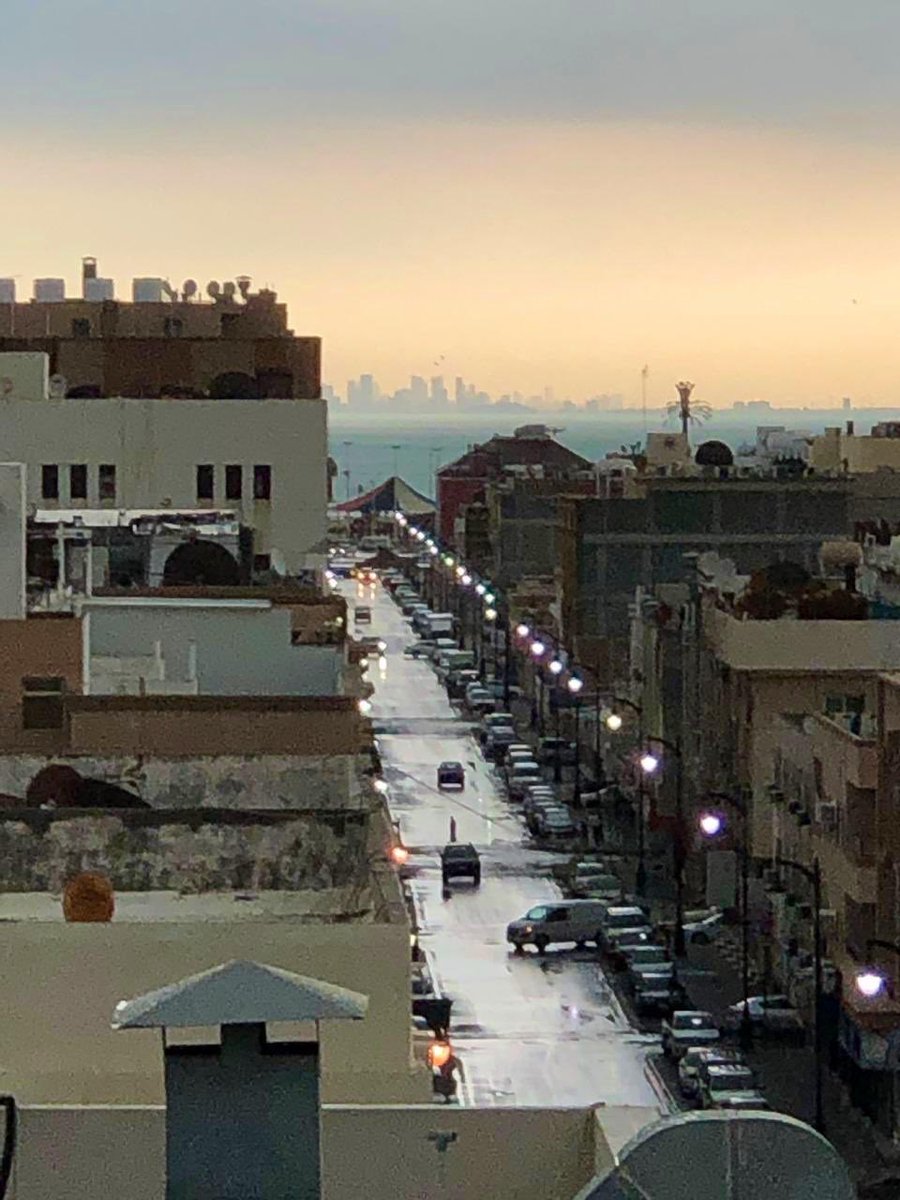 ibrahimALazman's tweet photo. ان القريب من القلب تراه في كل الاماكن ، كان بينك وبينه عشرون بحراً وثمانون مدينة او ان كنت اعمى و كنت لا تبصر فالحب يبصر ♥️
#البحرين #الخبر 
#Bahrain #khobar https://t.co/rAyUblaHSy
