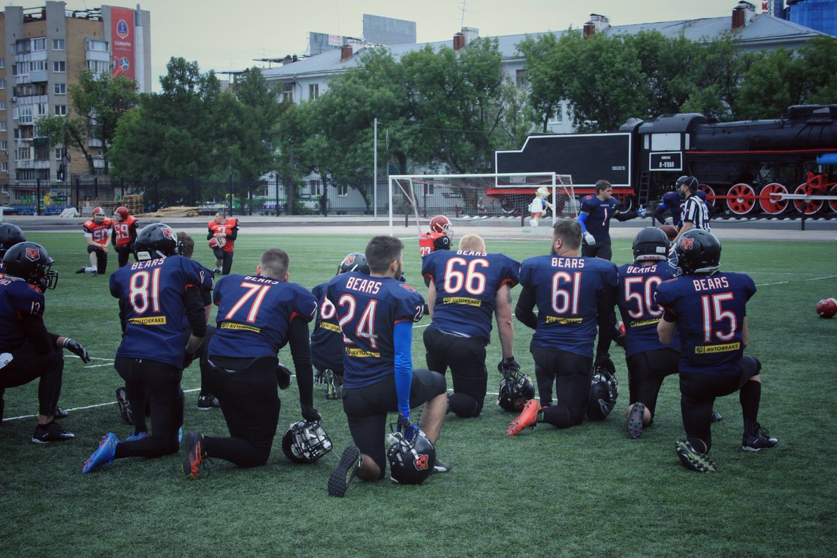 Сидим дальше... старт сезона откладывается на месяц в связи с эпидемиологической ситуацией. 
А пока тренируемся онлайн и укрепляем иммунитет! 

#СамарскиеМедведи #американскийфутбол #СамараСпортивная #самарасегодня #новостисамары #новостисамара #Самара
#americanfootball