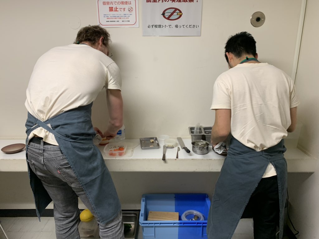 INUA_JP's tweet photo. ご視聴ありがとうございました！見逃してしまった方、再放送は来週水曜、6日の23:50からです😋👌

収録の一コマ😁

#INUA #NHK #所さん!大変ですよ https://t.co/AfoyodV6MY