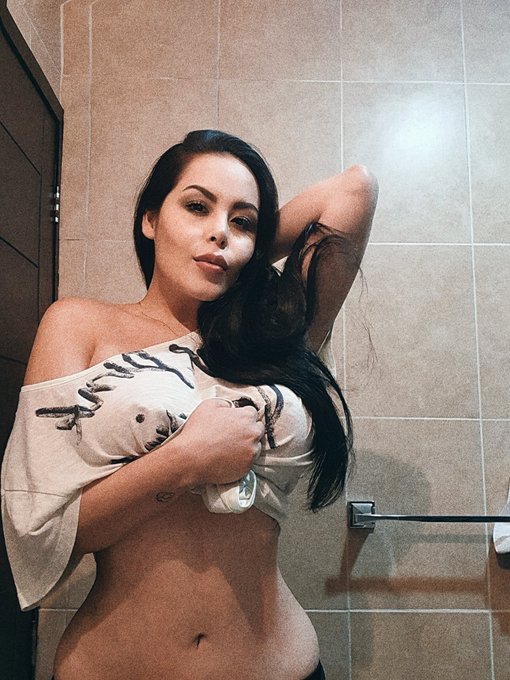 Noches... https://t.co/OhBVQGCSJL